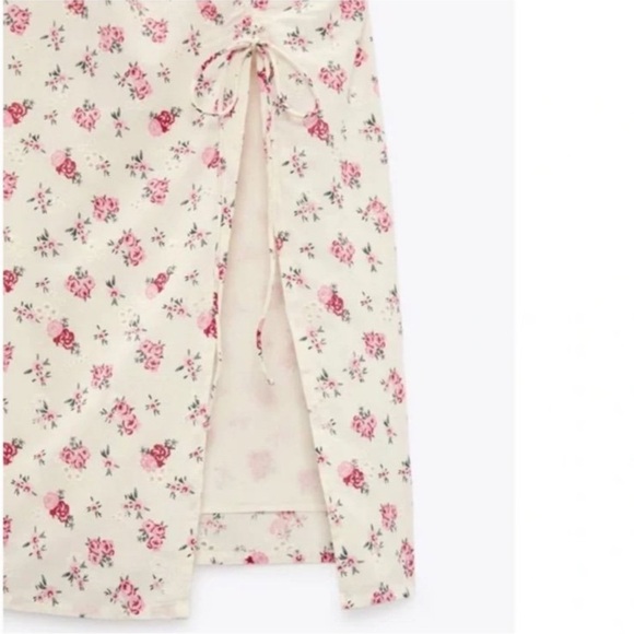 Zara Floral Maxi Dress in Cream and Pink - Picture 4 of 9